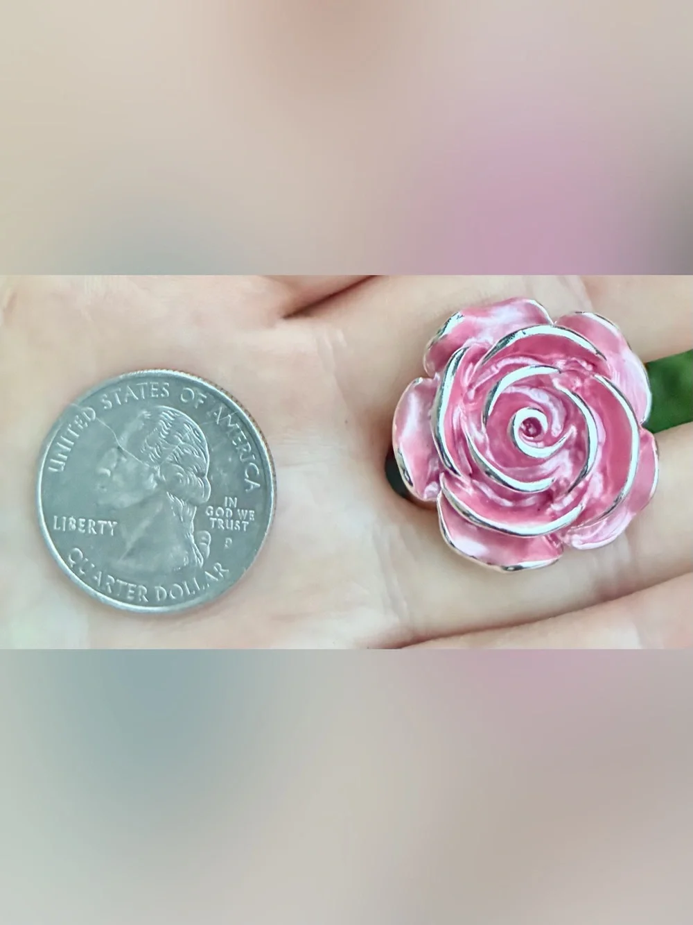 🌹🩷 Pink Rose Enamel Stretch Statement Ring - Elegant Floral Design